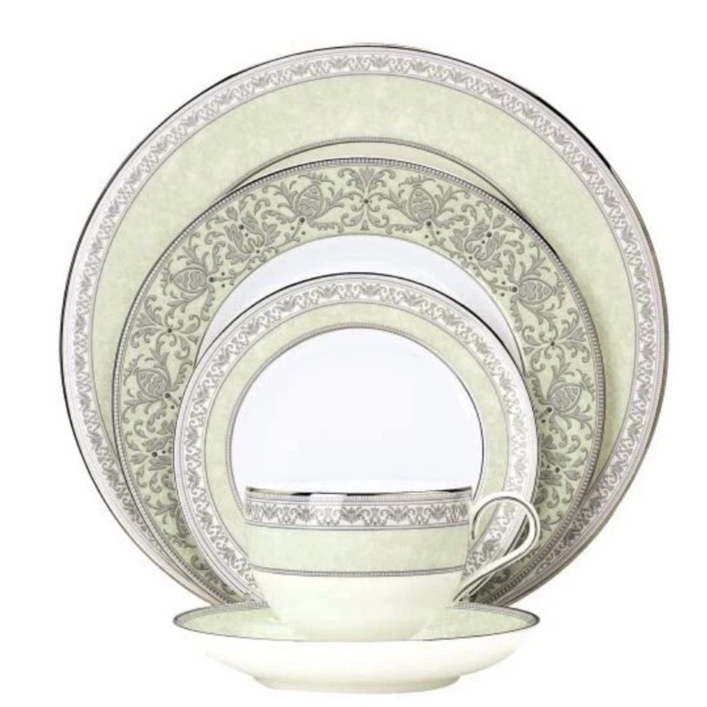 Noritake Pale Green and Silver Porcelain New Lineage Dinnerware Set